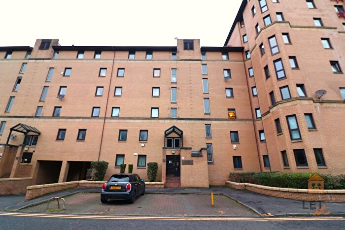 2 Bedroom Flat To Rent In Parsonage Square, Merchant City, Glasgow, G4