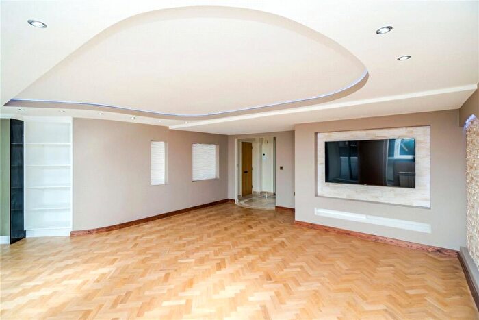 3 Bedroom Apartment To Rent In Blazer Court, A St. John's Wood Road, St. John's Wood, London, NW8