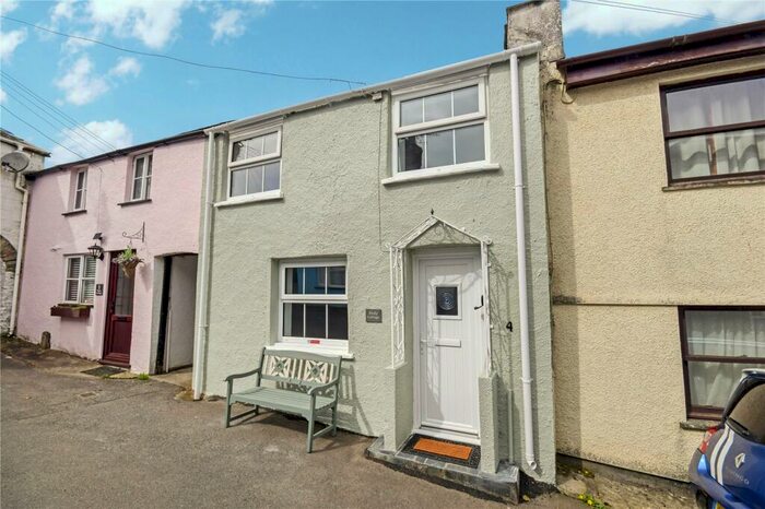 2 Bedroom Terraced House To Rent In Wadebridge, PL27
