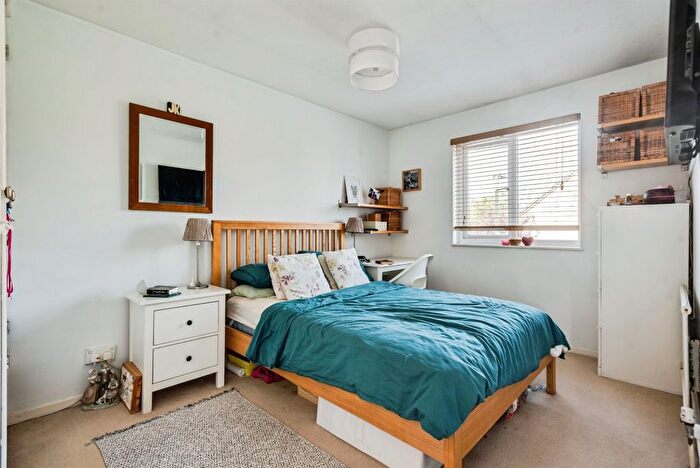 3 Bedroom Semi-detached House For Sale In Manor Road, Witney, OX28