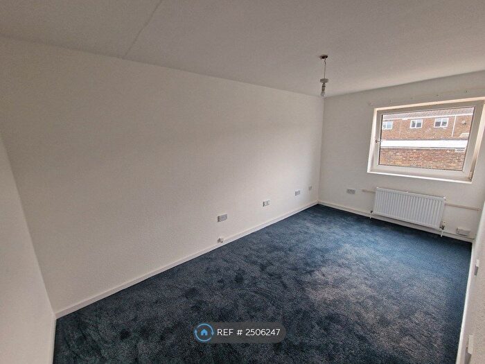 3 Bedroom End Of Terrace House To Rent In Montserrat Road, Basingstoke, RG24