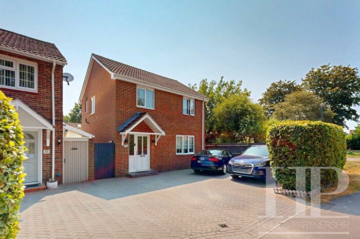 4 Bedroom Detached House To Rent In Town Barn Road, Crawley, RH11