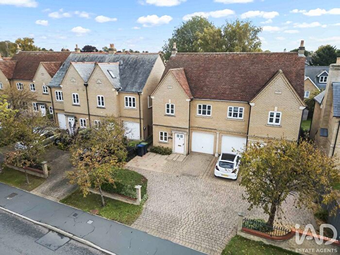 4 Bedroom Town House For Sale In Lynn Road, Central Ely, Cambridgeshire, CB6