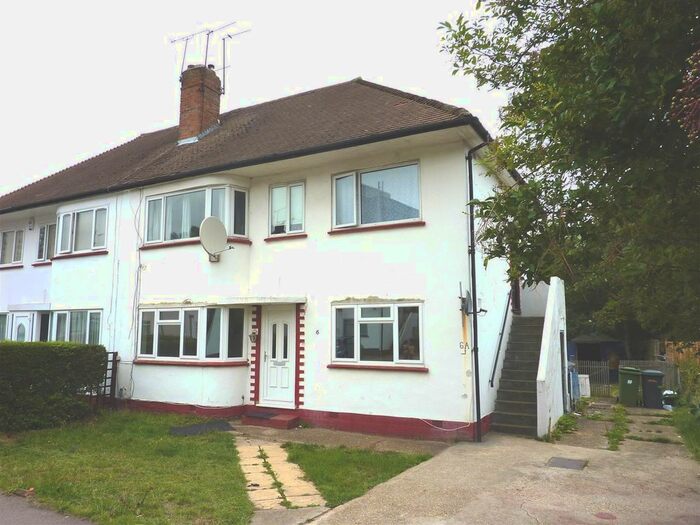 2 Bedroom Flat To Rent In Eldon Avenue, Borehamwood, WD6