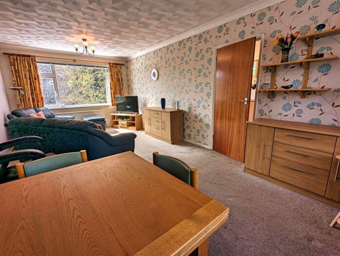 2 Bedroom Maisonette For Sale In Landguard Road, Shanklin, PO37