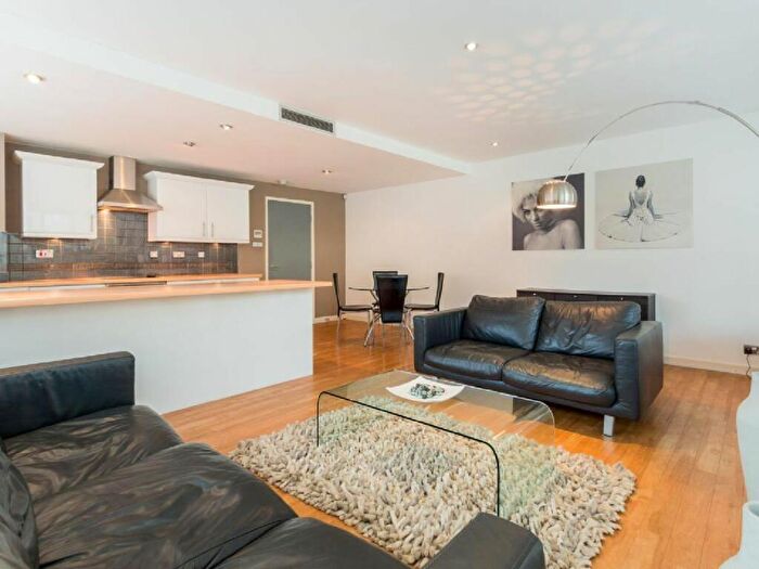 2 Bedroom Apartment To Rent In Parkgate, Nottingham, Nottinghamshire, NG1