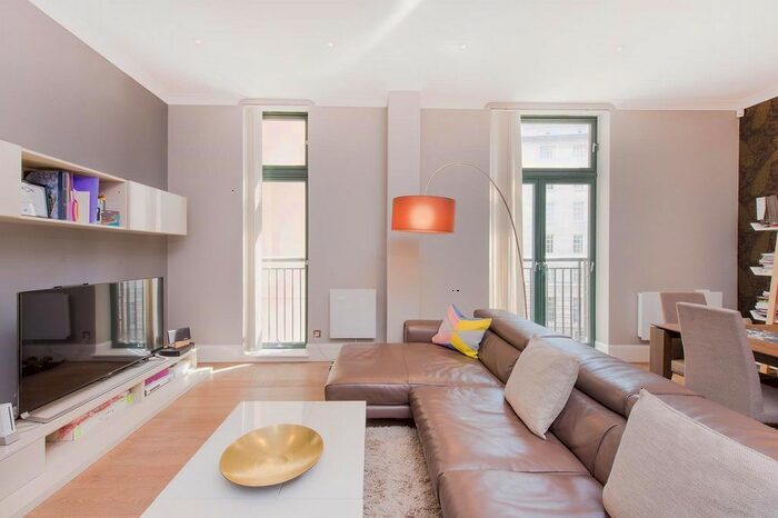 2 Bedroom Flat To Rent In Forum Magnum Square, Waterloo, London, SE1