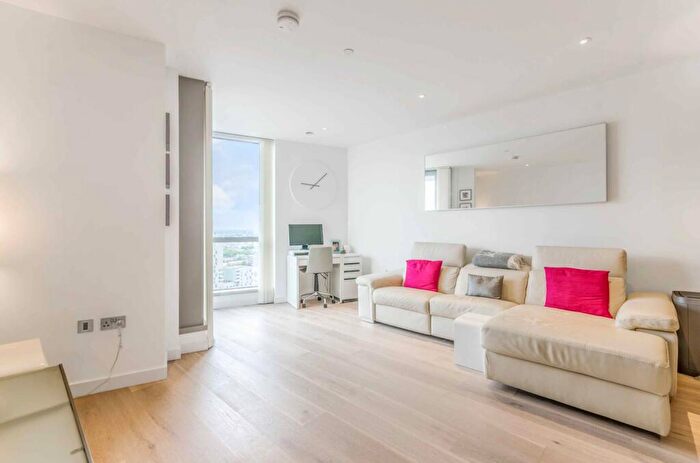 1 Bedroom Flat To Rent In Charrington Tower, Canary Wharf, London, E14