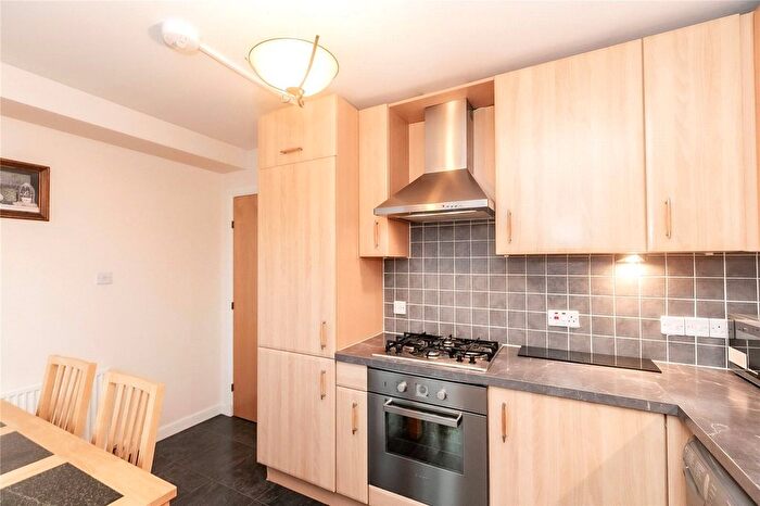 2 Bedroom Flat To Rent In Bothwell Road, Aberdeen, AB24