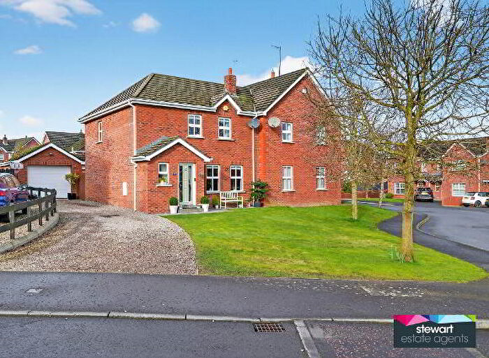 3 Bedroom Semi-Detached House For Sale In Windsor Hill, Waringstown, BT66