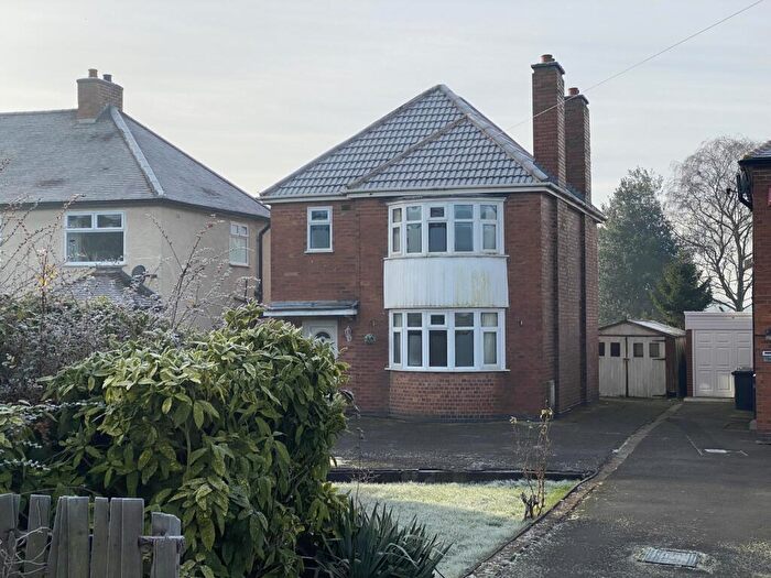 3 Bedroom Detached House For Sale In Woodland Road, Stanton, DE15