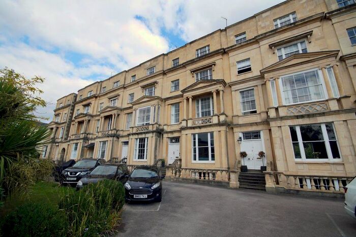 2 Bedroom Flat To Rent In Lansdown Terrace, Cheltenham, GL50