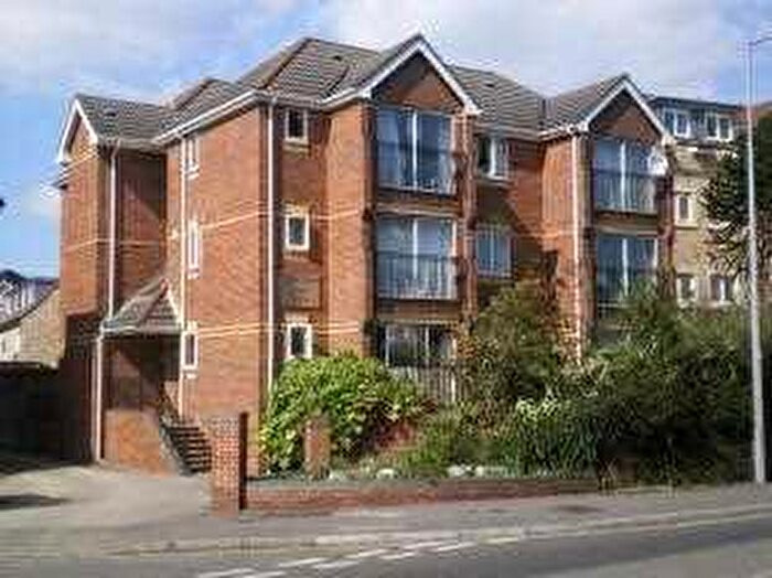 1 Bedroom Apartment To Rent In Roxan Court, Banister Road, Southampton, SO15