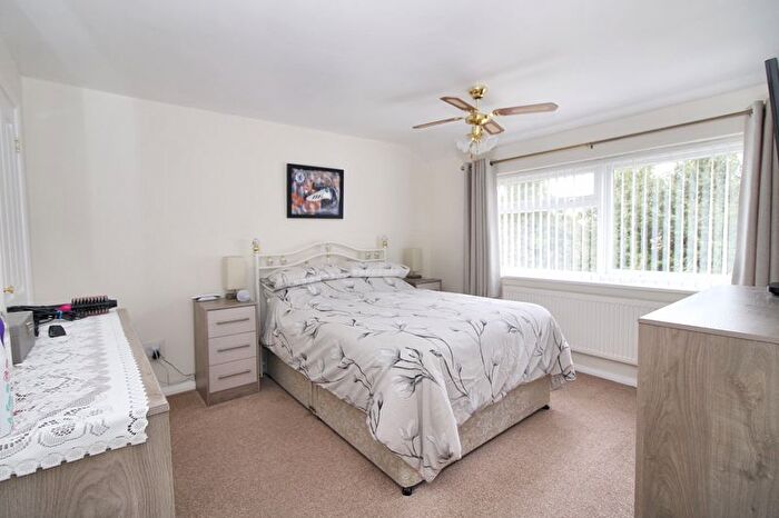 3 Bedroom End Of Terrace House For Sale In Firs Close, Hazlemere, High Wycombe, HP15
