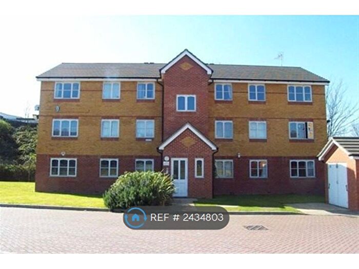 2 Bedroom Flat To Rent In Armoury Road, London, SE8