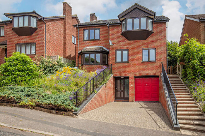 5 Bedroom Detached House For Sale In Chestnut Hill, Eaton, NR4