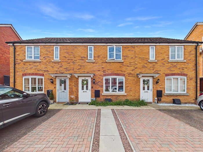 3 Bedroom Terraced House For Sale In Longstone Avenue, Longford, Gloucester, GL2