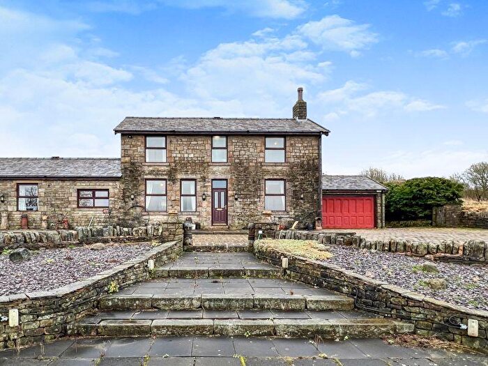 3 Bedroom Detached House To Rent In The Farm House, New Butterworth Farm, Cox Green Road, Egerton, Bolton, BL7