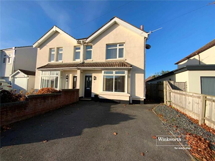 4 Bedroom Semi Detached House For Sale In Avon Road West, Christchurch, Dorset, BH23