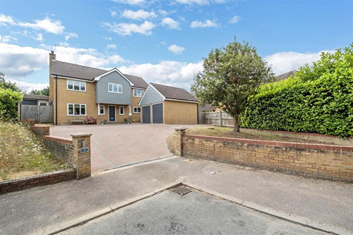 4 Bedroom Detached House For Sale In Bramley Close, Bury St. Edmunds, IP32
