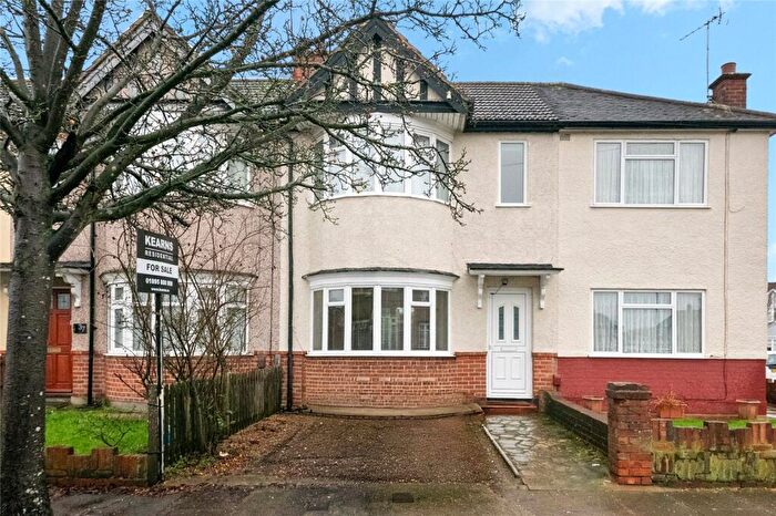 3 Bedroom Terraced House For Sale In Hatherleigh Road, Ruislip, HA4