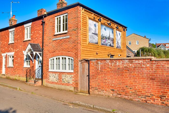 2 Bedroom End Of Terrace House To Rent In Copthall Lane, Thaxted, CM6