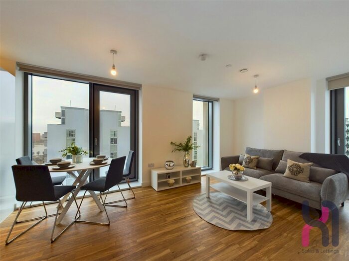 2 Bedroom Flat To Rent In Media City, Michigan Point Tower D, Michigan Avenue, Salford, M50