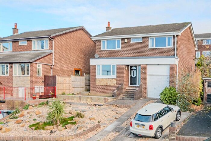 4 Bedroom Detached House For Sale In Woodlands Road, Batley, West Yorkshire, WF17