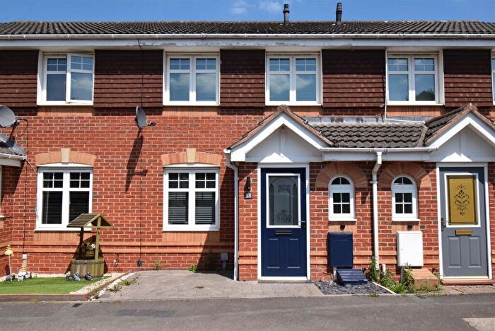 3 Bedroom Town House For Sale In Chaytor Drive, Nuneaton, CV10