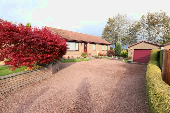 3 Bedroom Detached Bungalow For Sale In Abbots Wynd, Keltybridge, KY4