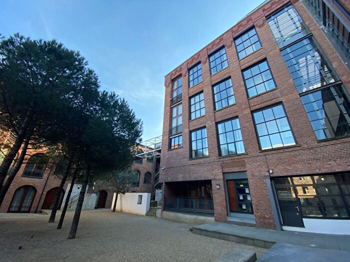 2 Bedroom Flat To Rent In Emery Warehouse, Britannia Mills, Castlefield, M15