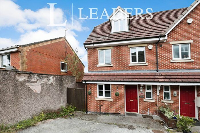 5 Bedroom End Of Terrace House To Rent In Woodcote Close, ST3