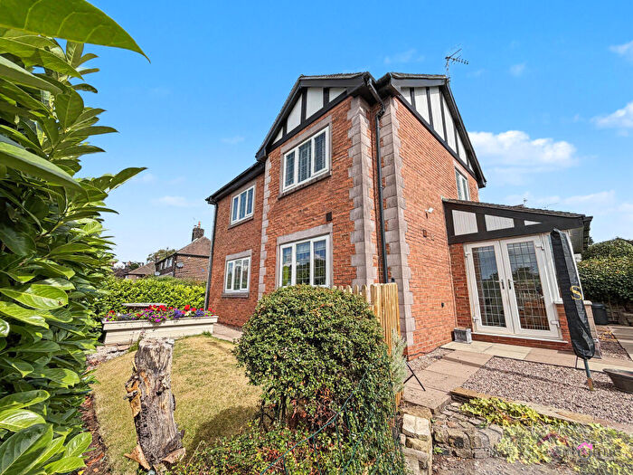 3 Bedroom Detached House For Sale In Hampton Court, Leek, Staffordshire, ST13