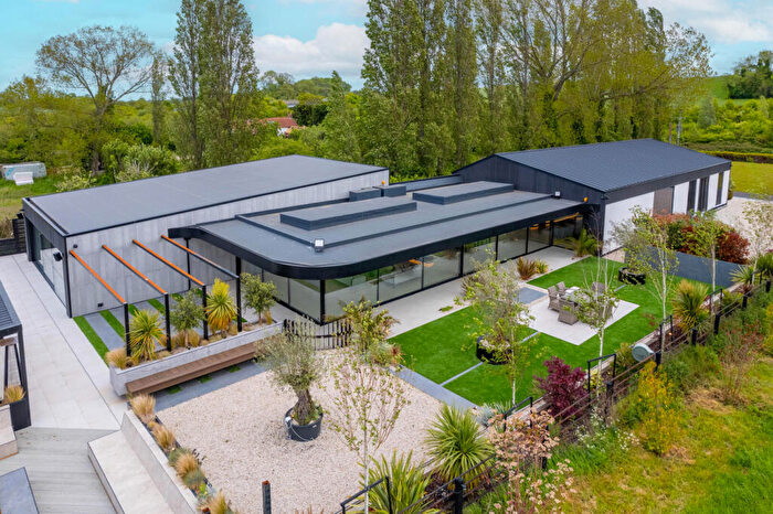 5 Bedroom Detached House For Sale In The Old Stable View, South Nottinghamshire, NG12