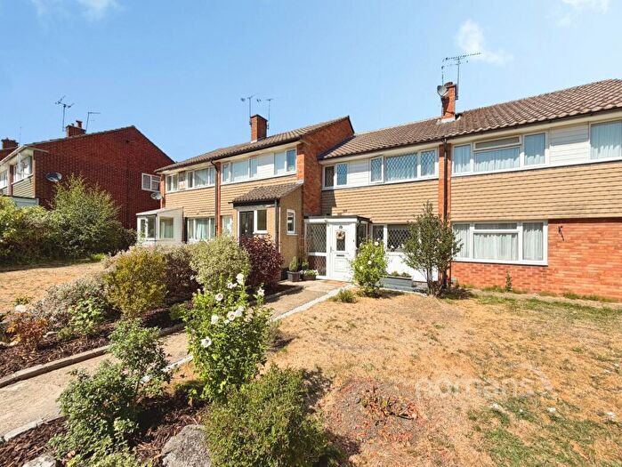 3 Bedroom Terraced House For Sale In Freemantle Road, Bagshot, United Kingdom, GU19
