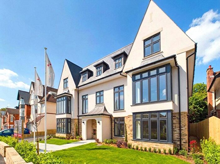 2 Bedroom Apartment For Sale In Belle Vue Road, Southbourne, Bournemouth, Dorset, BH6