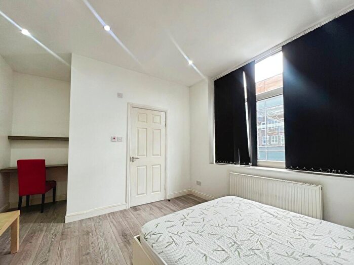 3 Bedroom Apartment To Rent In Mount Street, Preston, Lancashire, PR1