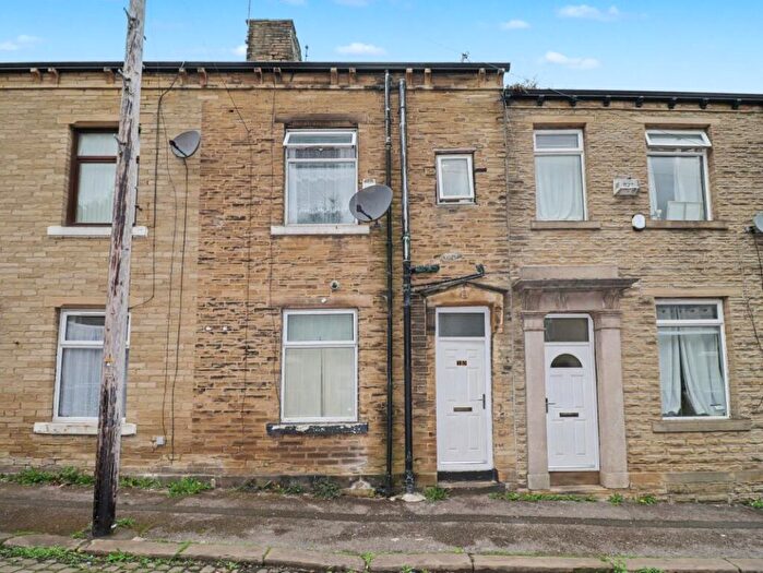 3 Bedroom Terraced House For Sale In Copley Street, Bradford, West Yorkshire, BD5