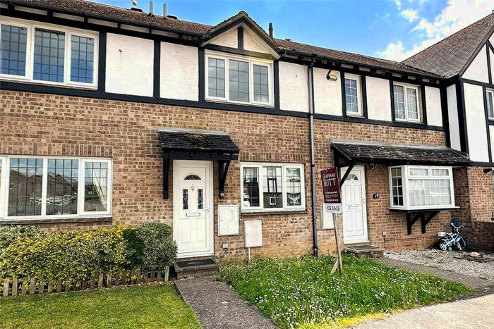 2 Bedroom Terraced House To Rent In Fleet Close, Littlehampton, West Sussex, BN17