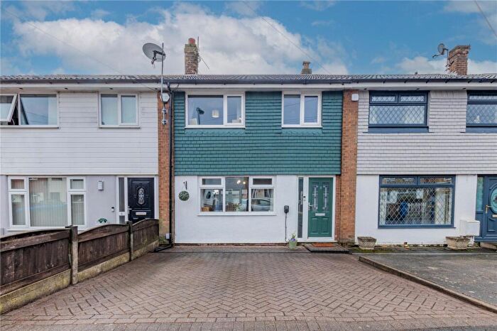 3 Bedroom Terraced House For Sale In Cheviot Close, Milnrow, Rochdale, Greater Manchester, OL16