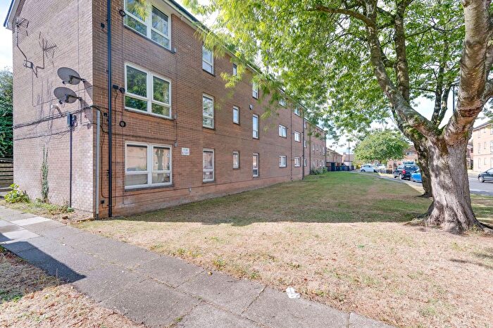 2 Bedroom Flat For Sale In Little Norton Avenue, Norton, S8