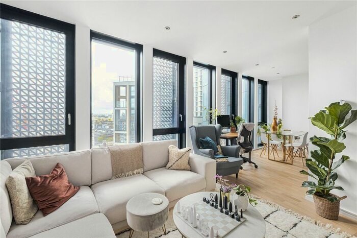 2 Bedroom Flat To Rent In Newington Causeway, London, SE1