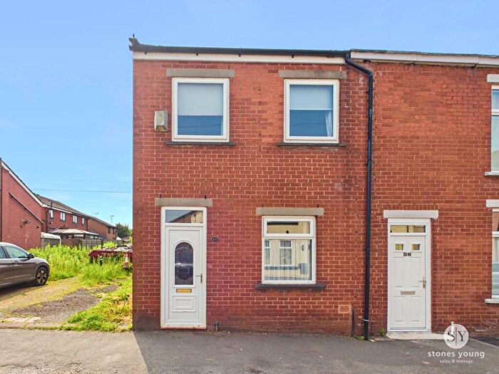 3 Bedroom Terraced House For Sale In Moorgate Street, Blackburn, BB2