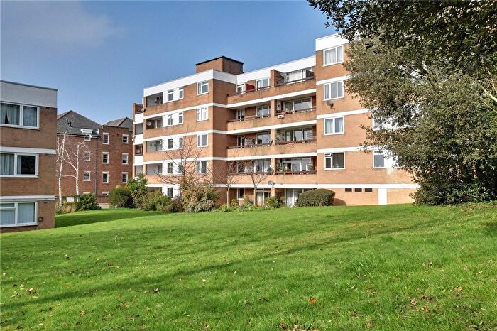 2 Bedroom Flat For Sale In Belmont Hill, Lewisham, London, SE13