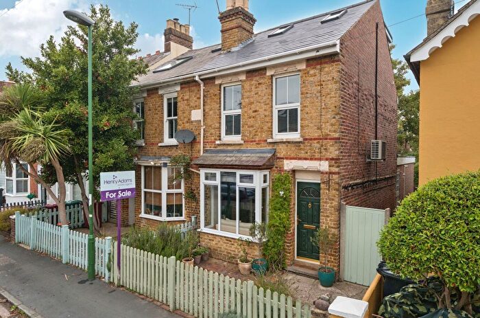 3 Bedroom Semi-detached House For Sale In Grove Road, Chichester, PO19
