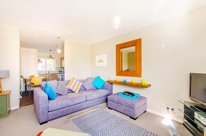 1 Bedroom Flat To Rent In Hungerford Road, Islington, London, N7