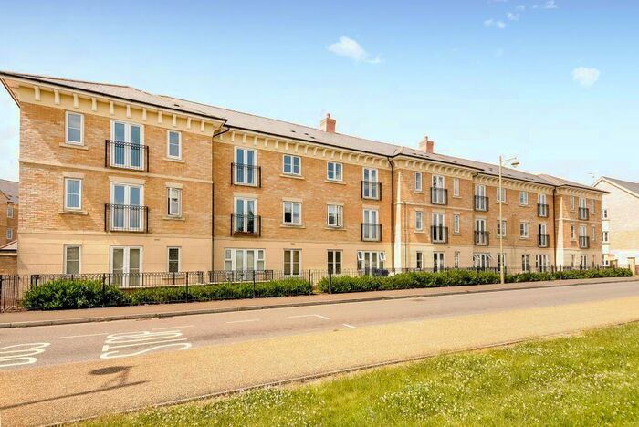 2 Bedroom Apartment To Rent In Carterton, Oxfordshire, OX18