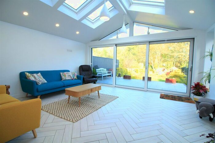 4 Bedroom Property To Rent In Russell Avenue, Wollaton, Nottingham NG8