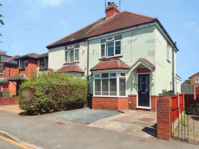 3 Bedroom Semi Detached House For Sale In Blount Terrace, Kidderminster, DY11
