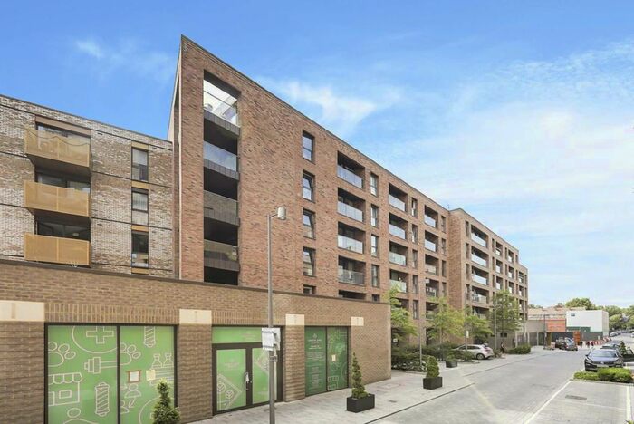 1 Bedroom Flat To Rent In Yeoman Street, London, SE8